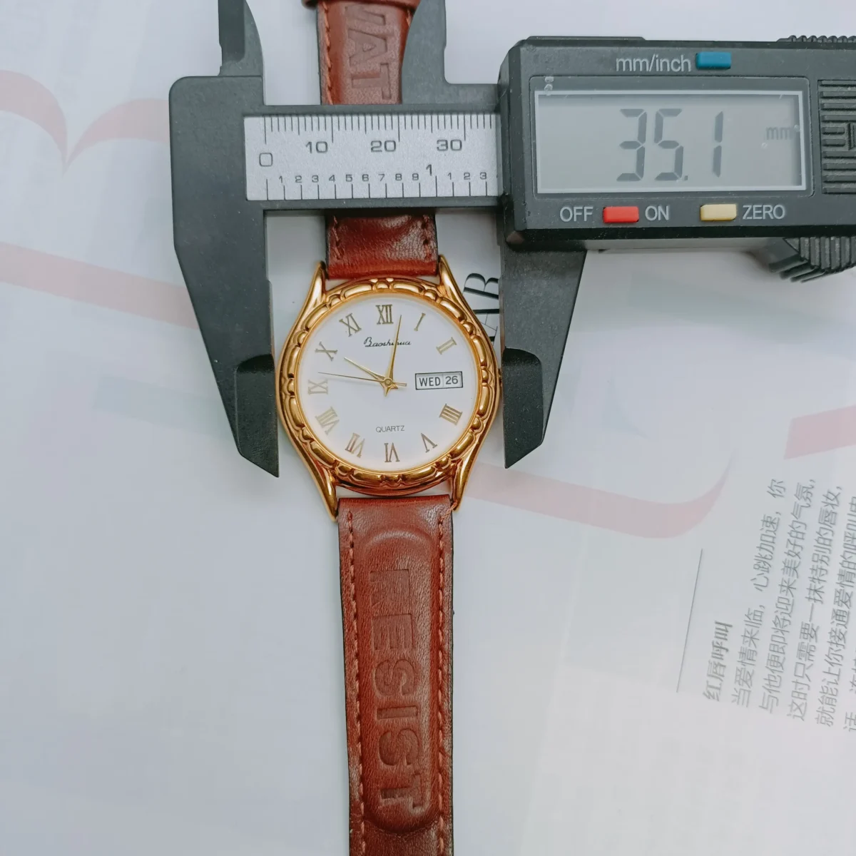 1990s Vintage Men’s Leather Dual Calendar Watch – 35mm gold dial front view