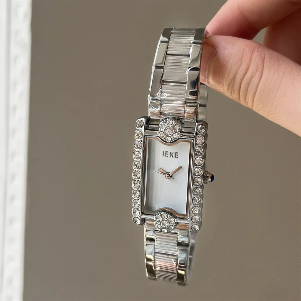 Vintage silver women’s rectangular crystal watch with bracelet strap – WatchTrio