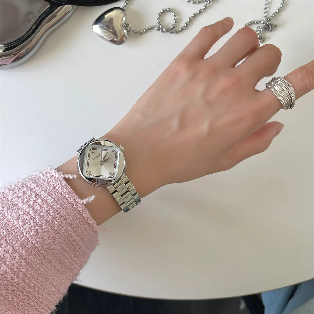 WatchTrio vintage silver women’s watch with metal strap
