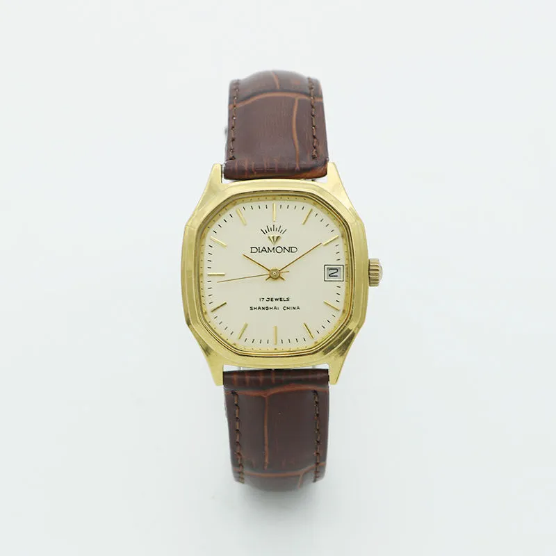 Vintage barrel men’s leather watch with brown strap, front view – WatchTrio