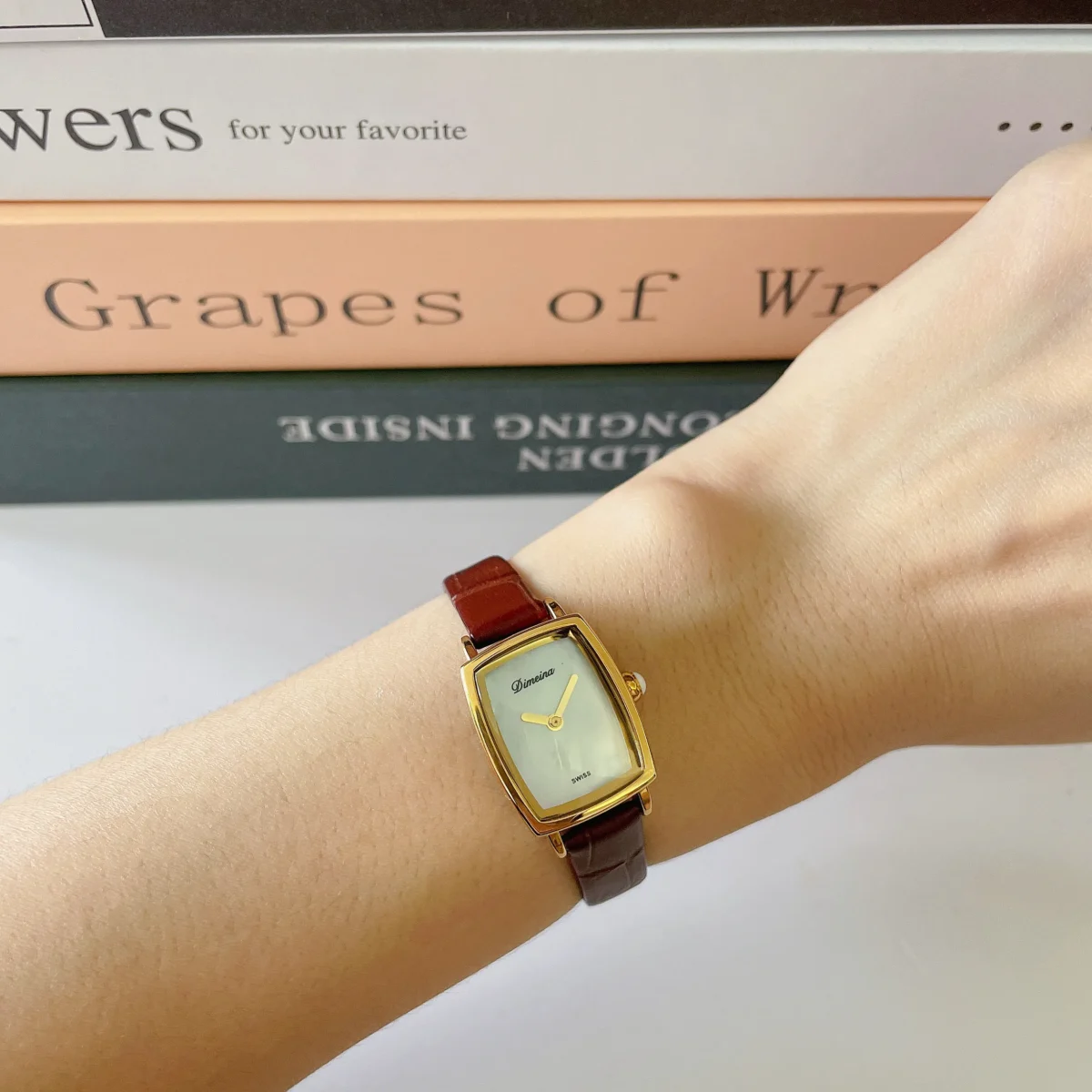 Vintage gold rectangular women’s leather watch with brown strap – WatchTrio