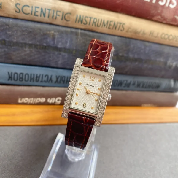 Vintage women’s leather diamond rectangle watch with red strap – WatchTrio