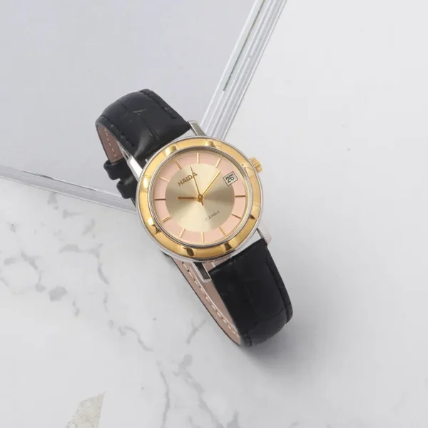 Vintage men’s leather watch with manual movement and Blak bezel