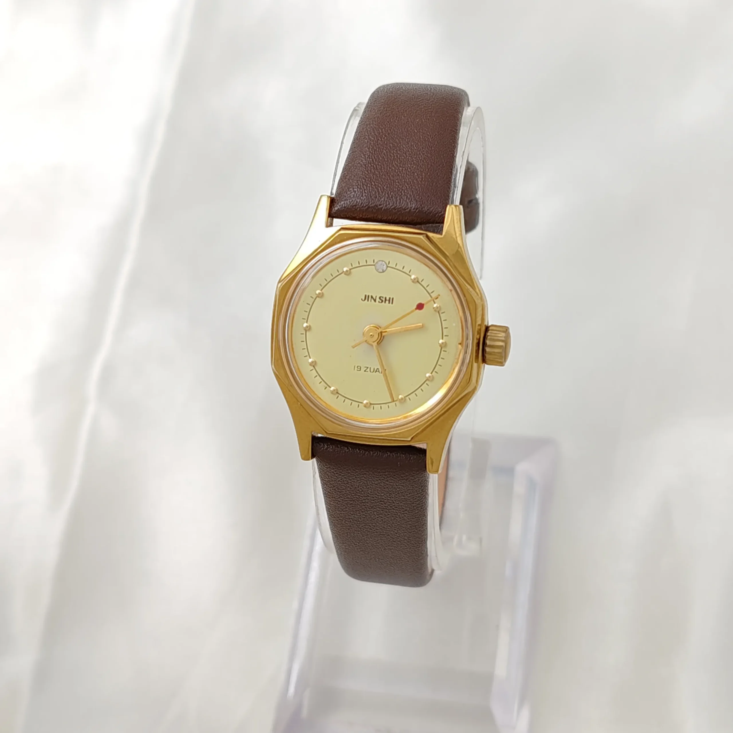 Vintage gold octagon women’s watch with brown leather strap – WatchTrio