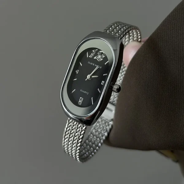 Vintage silver women’s retro watch – oval – crystal – WatchTrio
