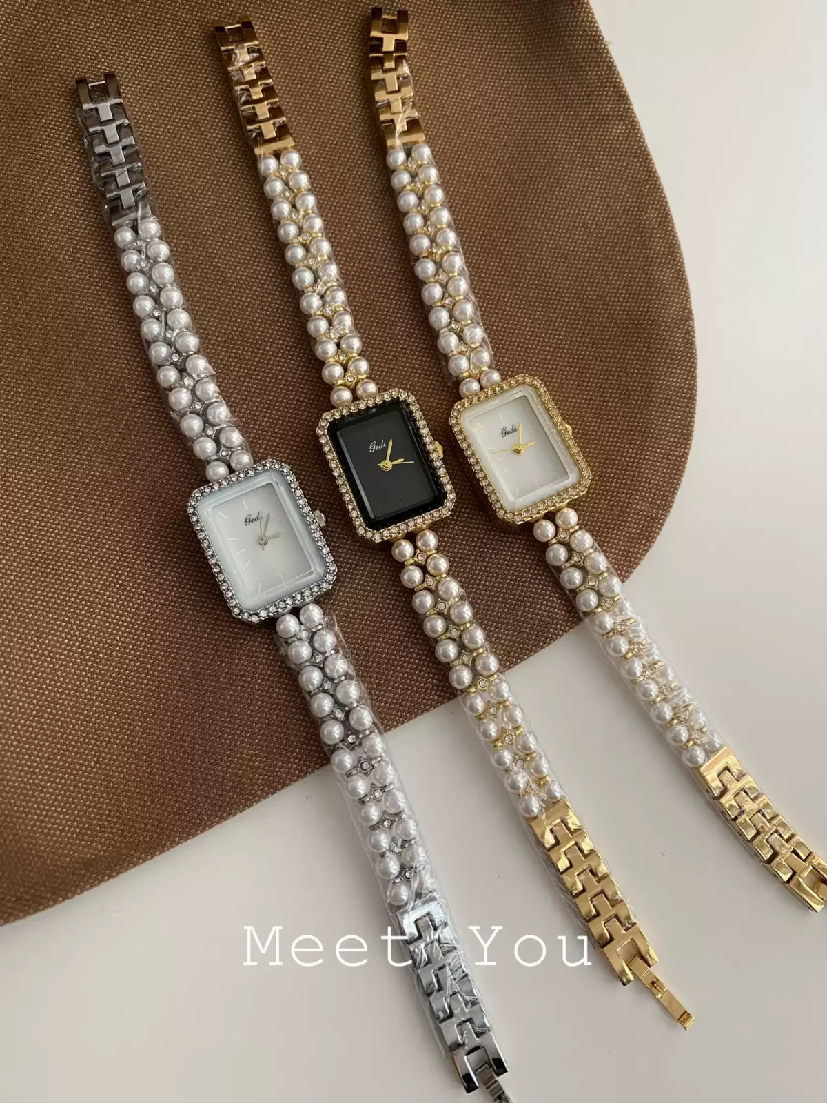 Vintage pearl chain women’s watches in gold and silver styles – WatchTrio