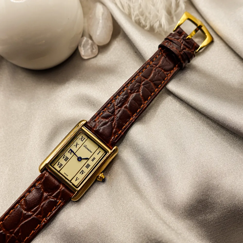 Vintage rectangular gold women’s watch with brown leather strap – WatchTrio