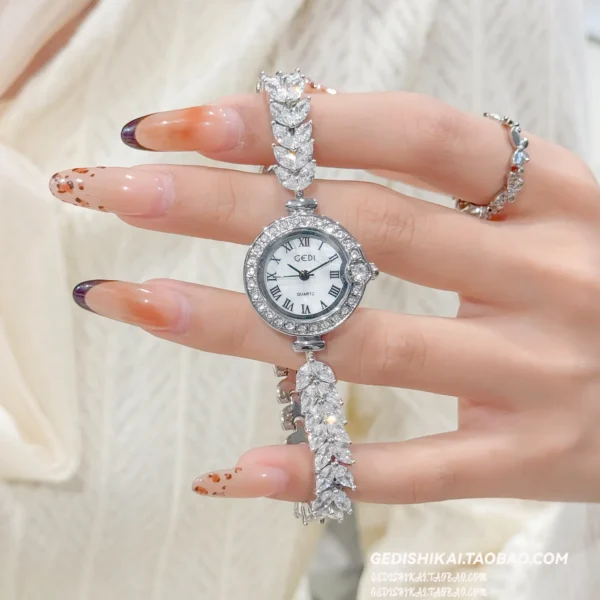Vintage silver women’s watch with crystal wheat bracelet – close-up | WatchTrio