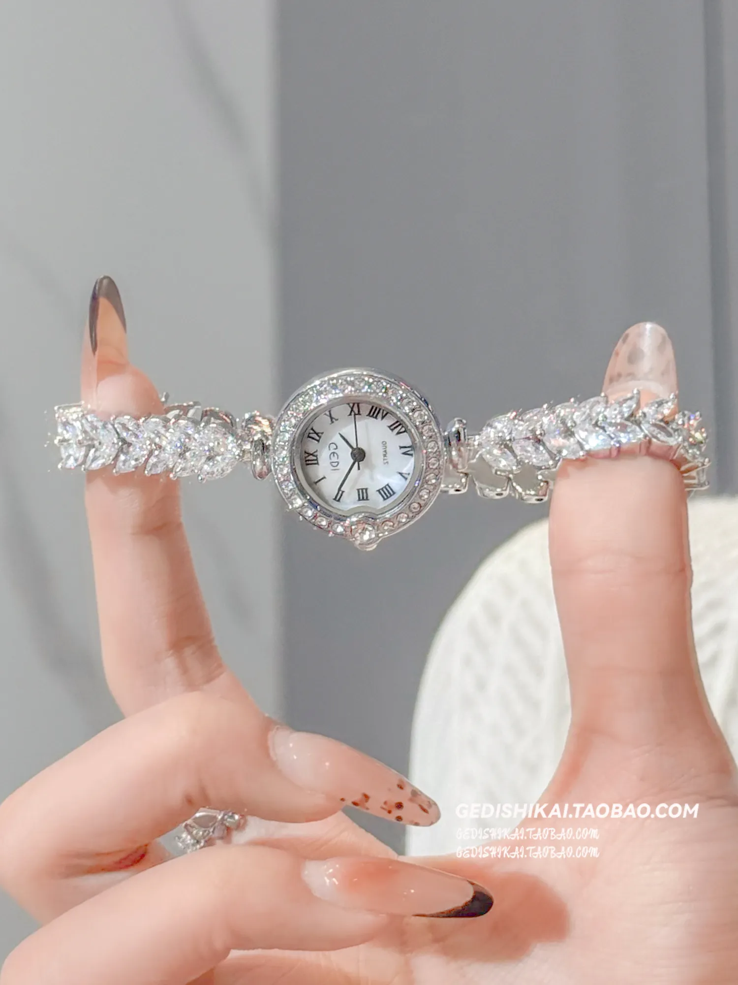 Retro silver ladies’ watch with crystal wheat band – side view | WatchTrio