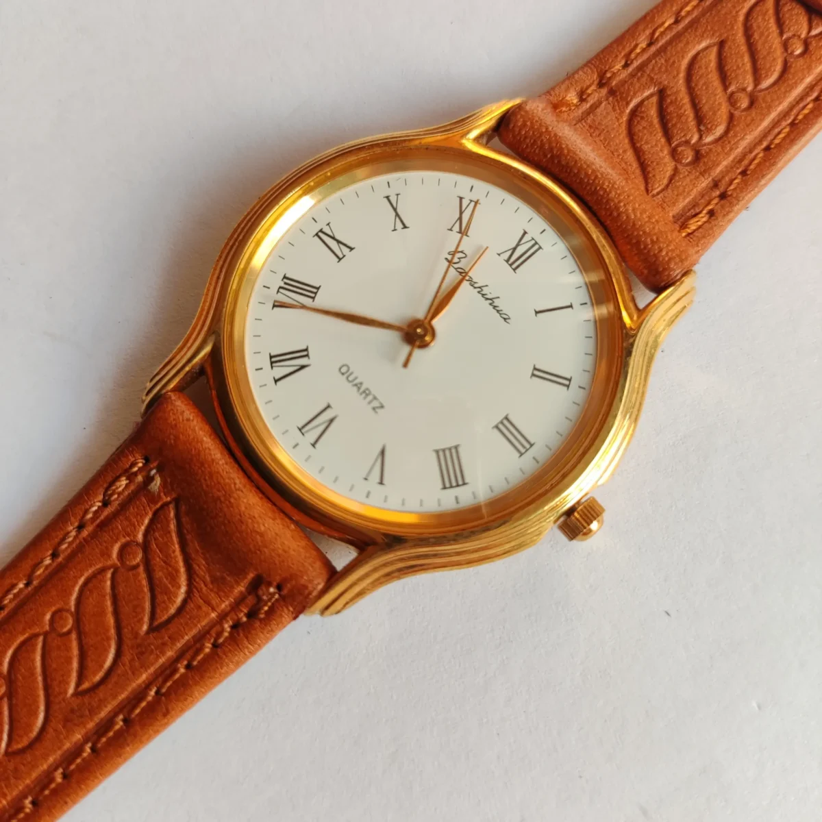 Classic men’s vintage thin quartz leather watch – full front brown strap
