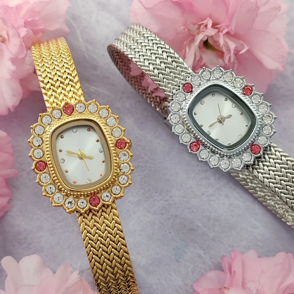 Vintage crystal ladies’ watch in gold and silver with bracelet strap – WatchTrio