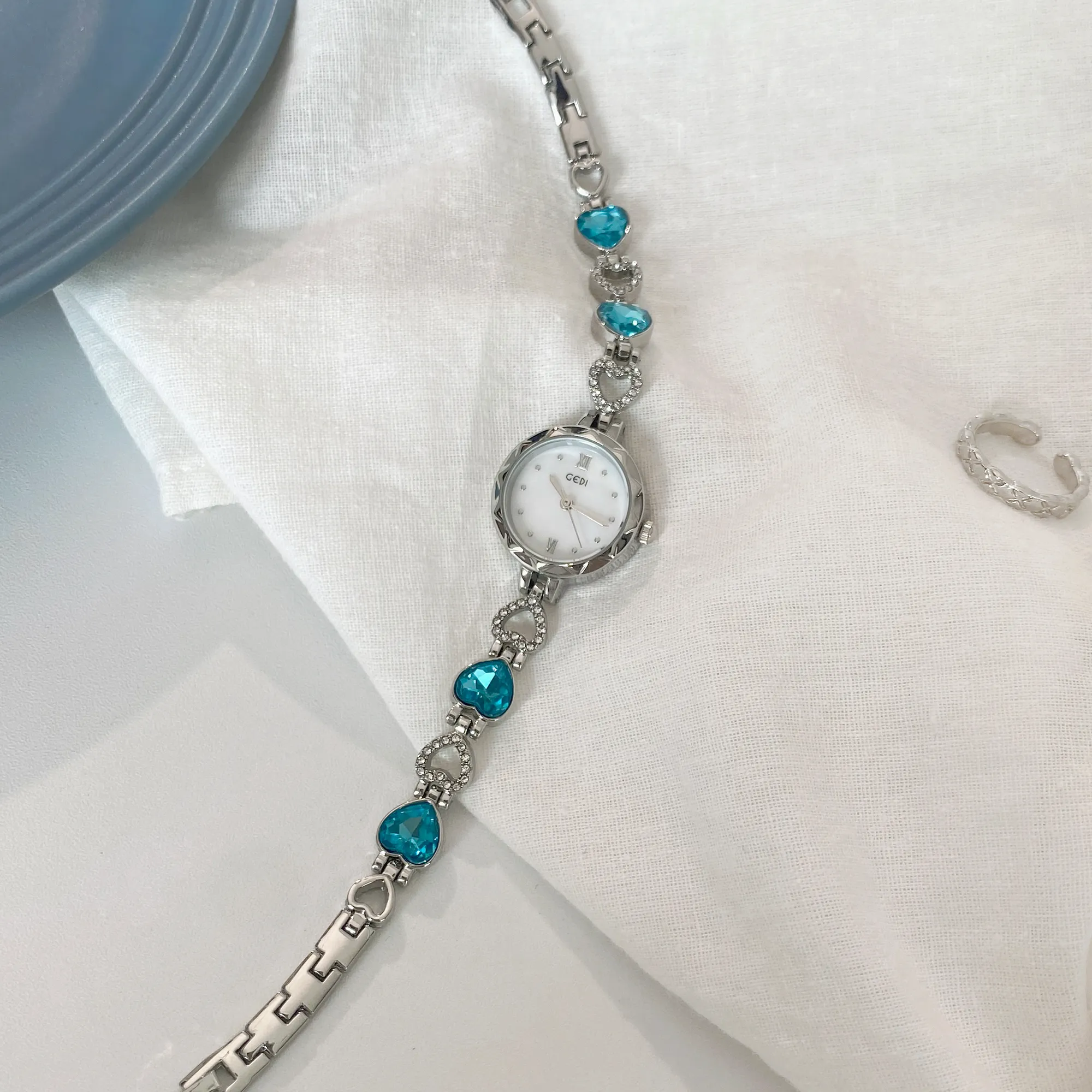 Elegant vintage silver crystal bracelet watch for women with blue crystals – WatchTrio