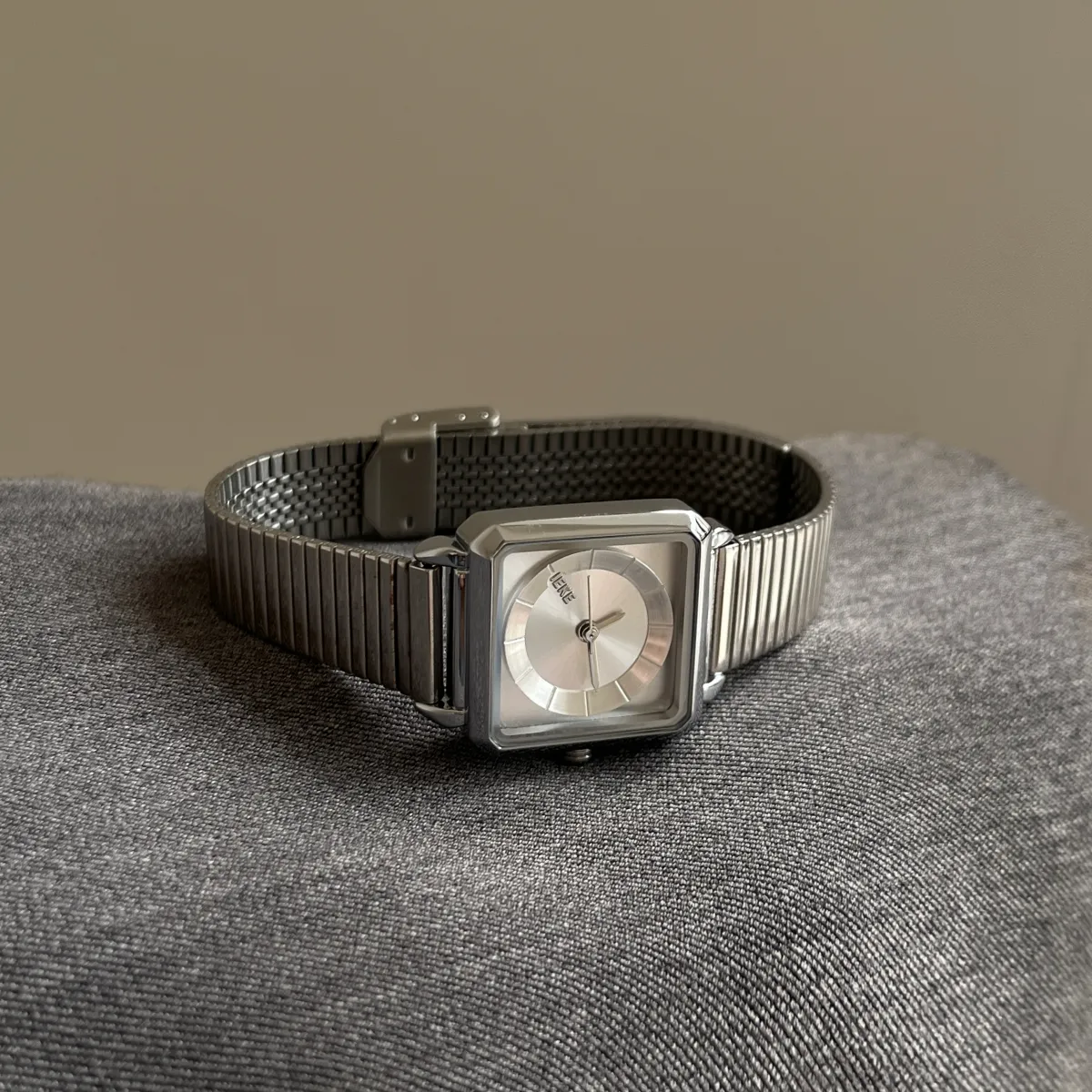 Vintage silver square dial ladies watch